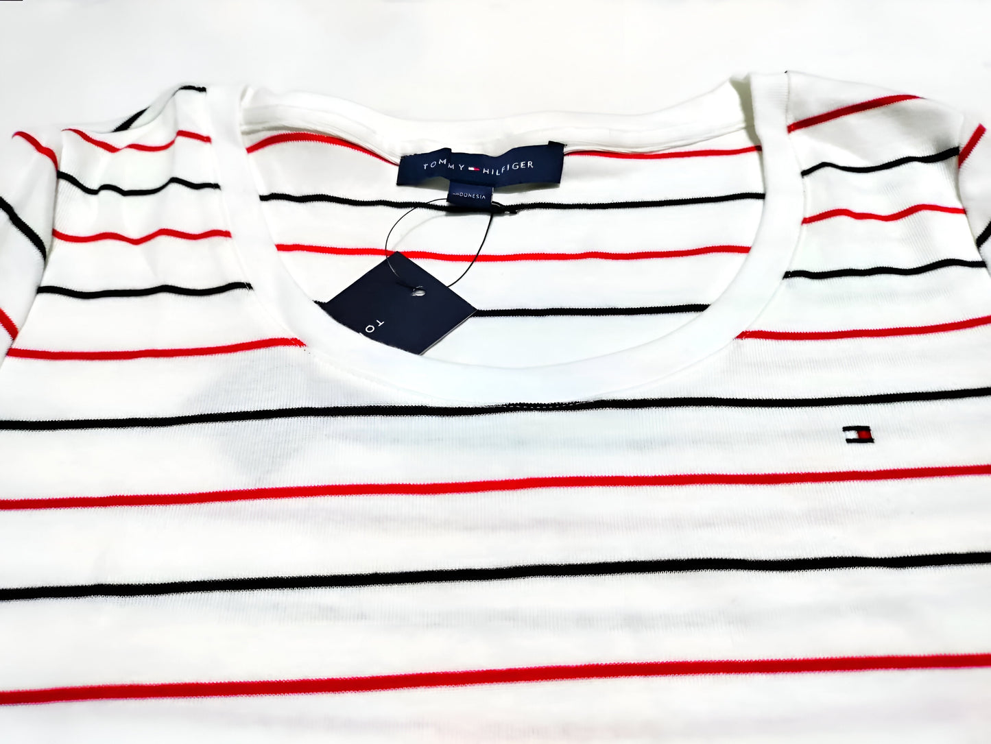 Camiseta/ Polo de mujer Tommy Hilfiger, diseño a rayas, manga corta - Cuello redondo