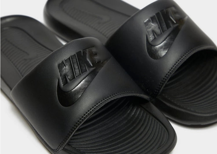 Nike Victori One Slide Talla 42.5