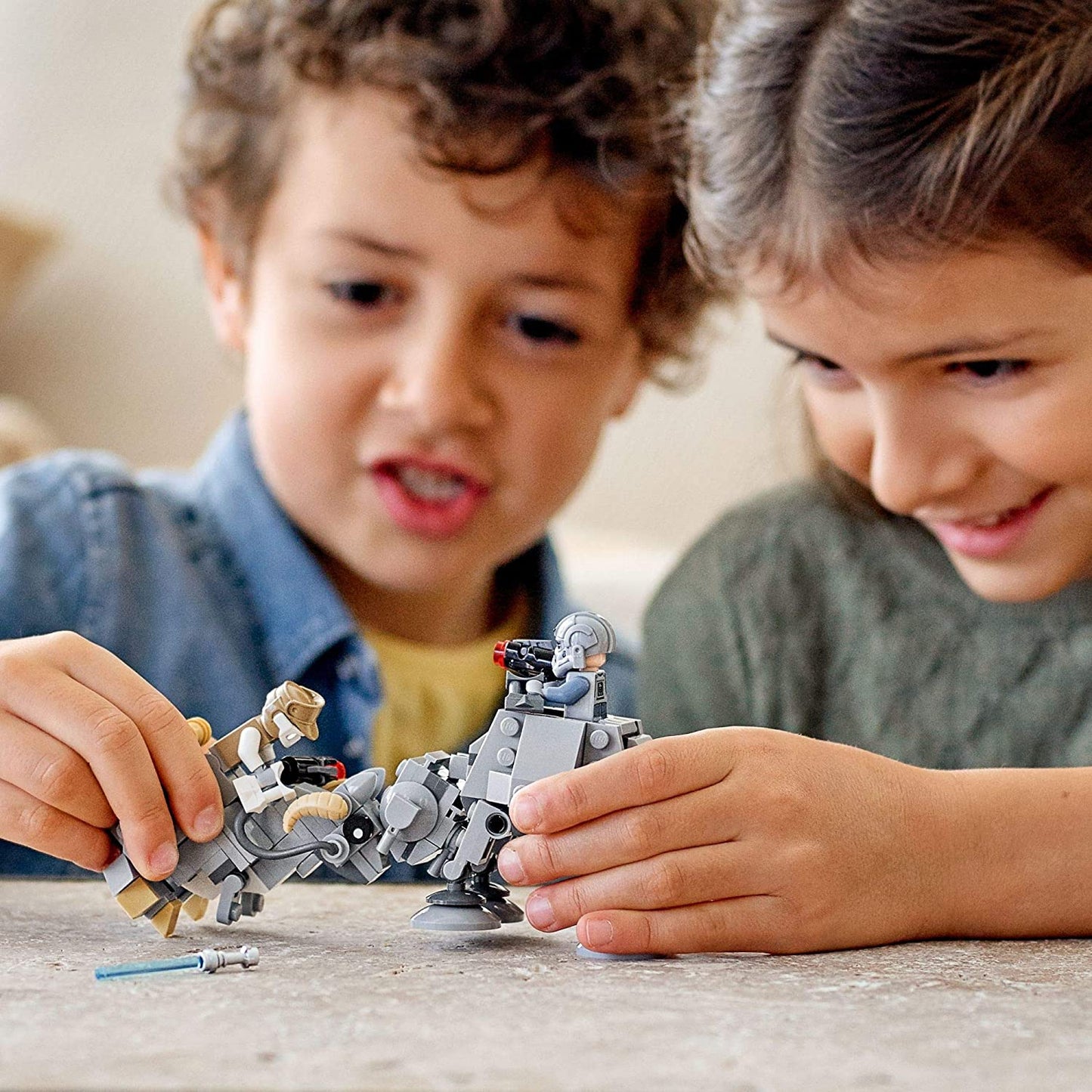 LEGO Star Wars 75298 ,205 piezas para niños de 6 años +