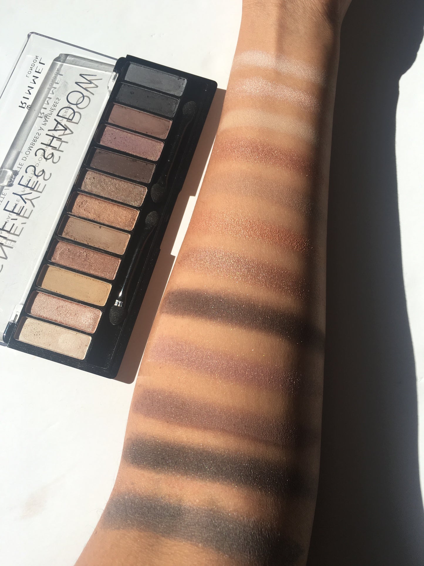 SOMBRAS MAGNIF EYES NUDE EDITION - RIMMEL LONDON